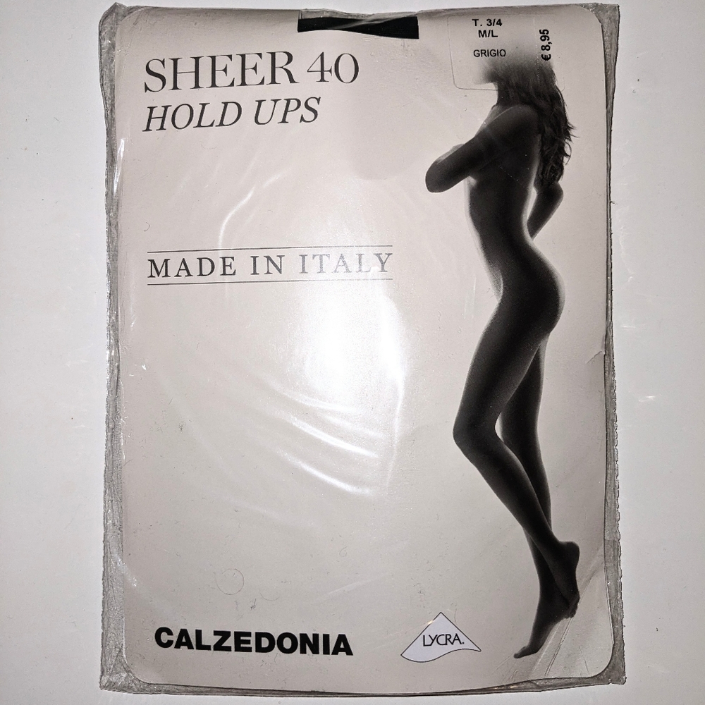 Thigh high stockings with lace